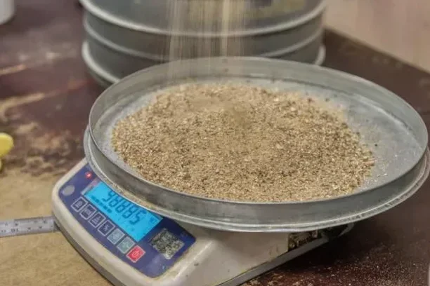 Korngrößenanalyse (Siebung + Hydrometer) in Dormagen – granulometrische Kennwerte für Baugrundbewertung